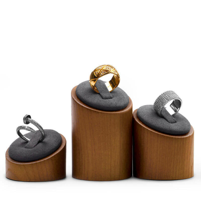 Unique Ring Displays