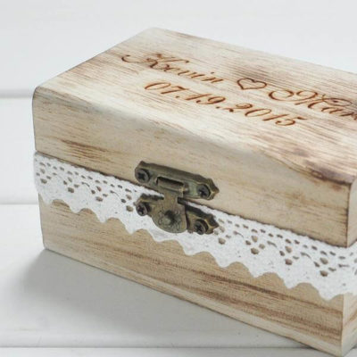 Customizable wedding jewelry box