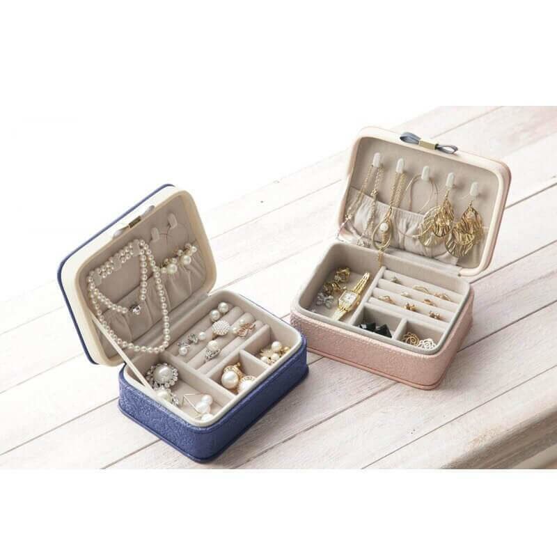 models Lux Jewelry Box